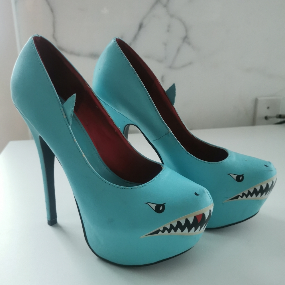 Shark high heals